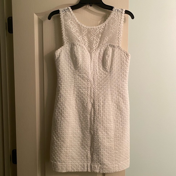 Lilly Pulitzer Dresses & Skirts - Worn once! Lilly Pulitzer White Dress Lilly Pulitzer Dresses & Skirts - Worn once! Lilly Pulitzer White Dress